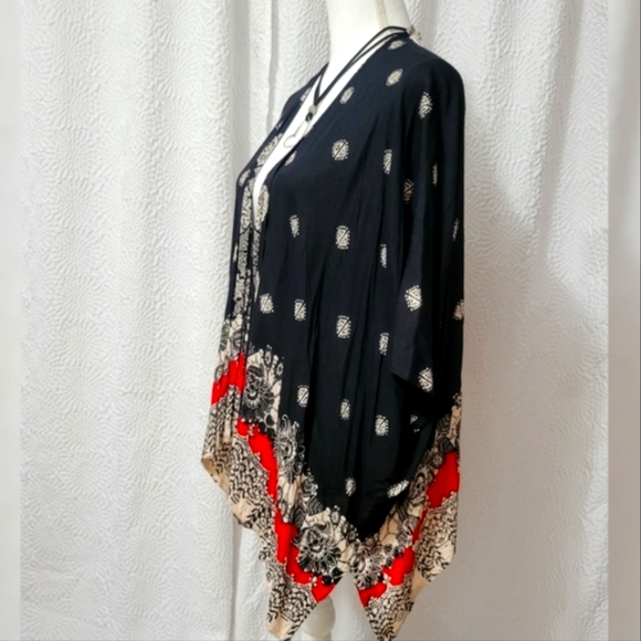 🎀Angie Asymmetrical Kimono Jacket - Picture 4 of 9